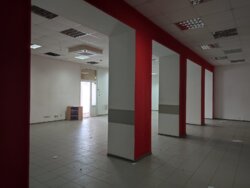 ������ ��������� 240 �2 / ��. ����� 32/ ������� ���� ���� 17